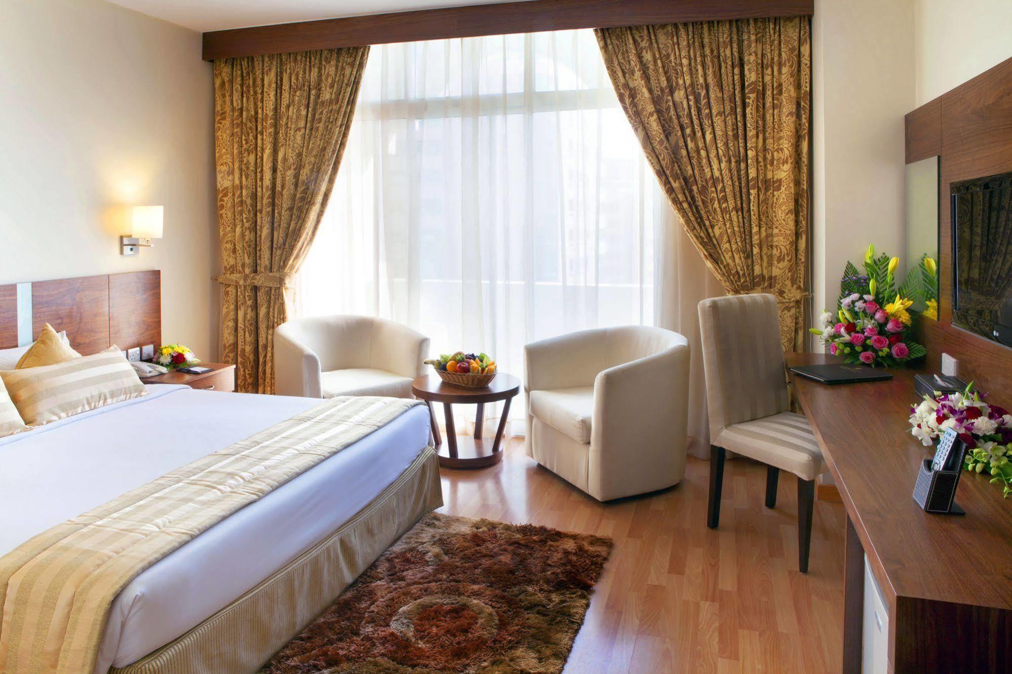 Landmark Plaza Hotel Дубай Екстер'єр фото